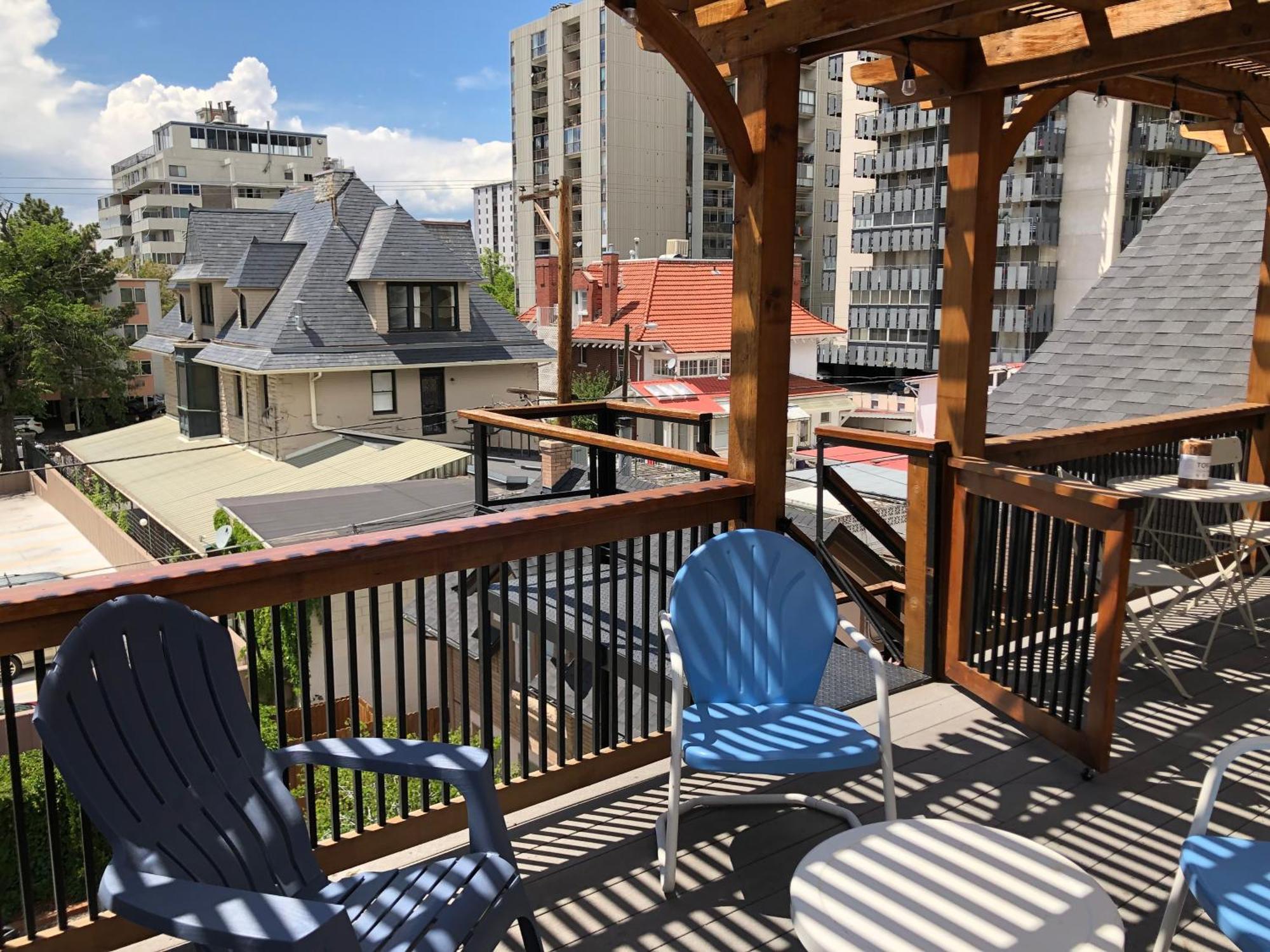 New! Apartment In Historic Mansion. Location! Views! DEN Eksteriør billede